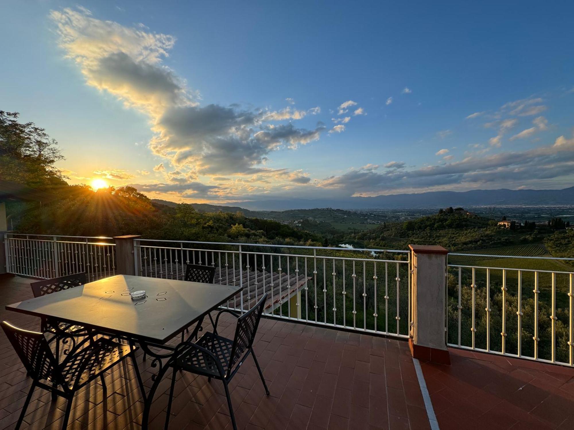 Agriturismo Sotto La Rocca Carmignano Exterior foto